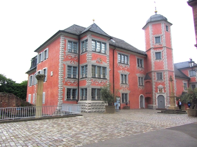 Bischofspalast jetzt Lobdengaumuseum red